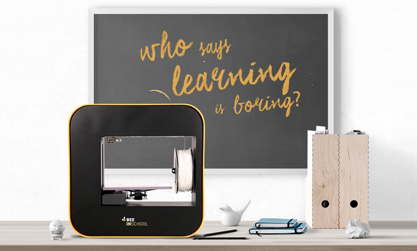 Impressão 3D na Educação - A impressão 3D na sala de aula estimula a criatividade, facilita a assimilação de conteúdos e promove a capacidade de resolução de problemas.
<br />Prepare alunos para o mundo de amanhã, hoje.